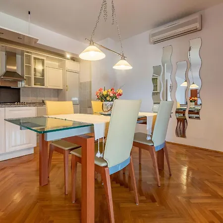 Apartment 20 *