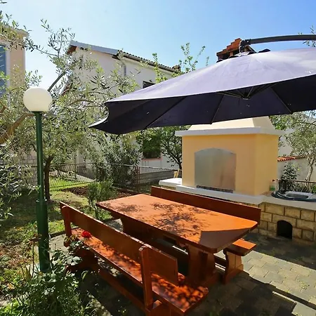 Apartment 20 *
