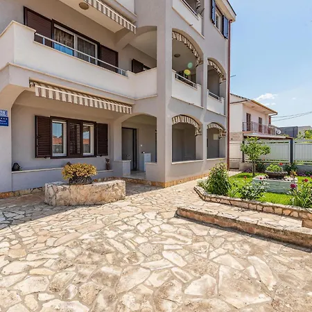 아파트 2 Bedroom Beautiful In *