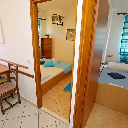 2 Bedroom Beautiful In 아파트 자다르
